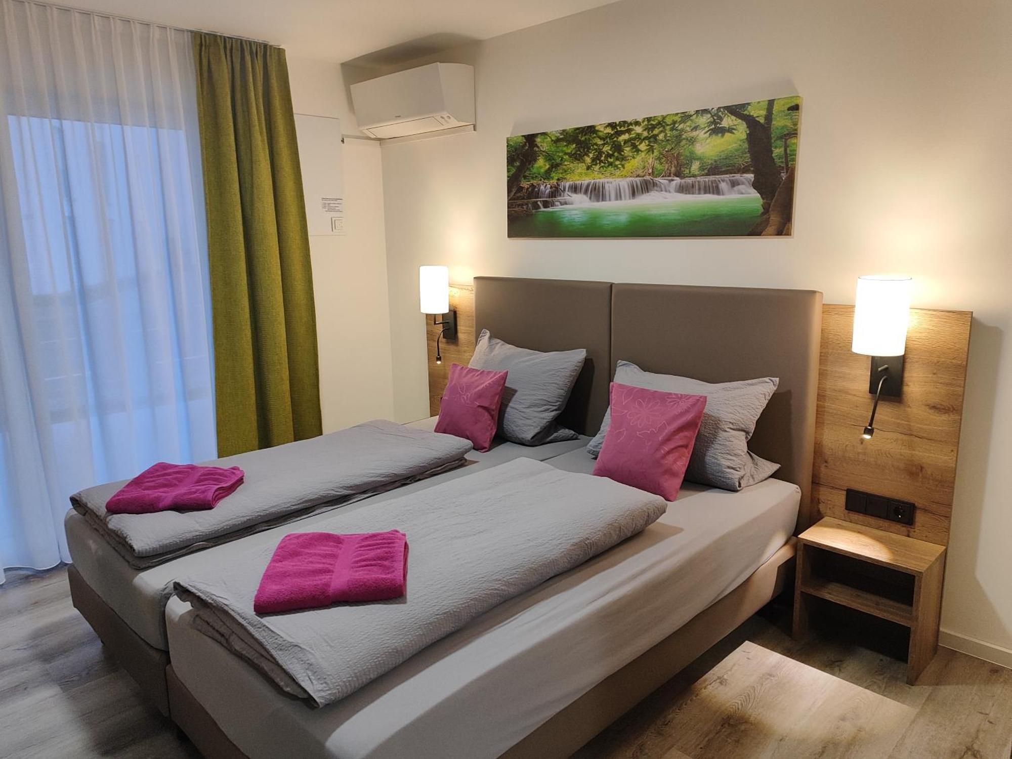 Hotel Gaestehaus Stock Zimmer Sahnehaeuble FDH Exterior foto