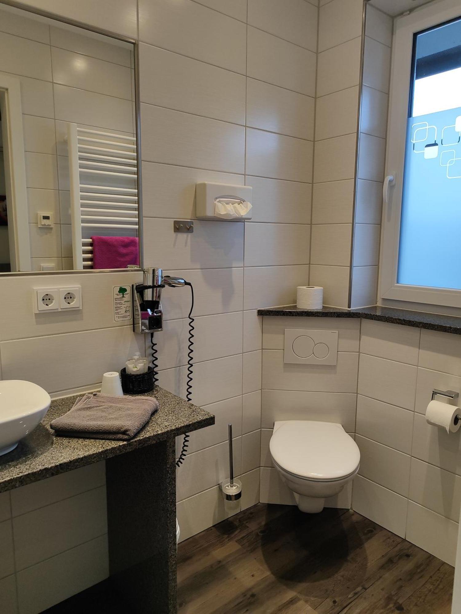 Hotel Gaestehaus Stock Zimmer Sahnehaeuble FDH Exterior foto